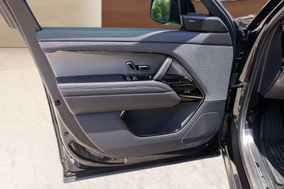 2026 Land Rover Range Rover Sport SE