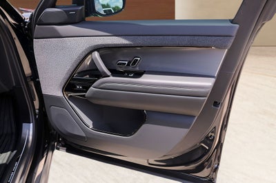 2026 Land Rover Range Rover Sport SE