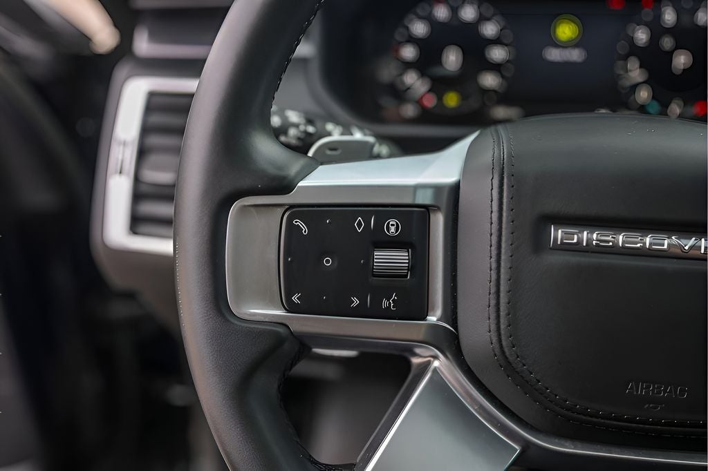 2024 Land Rover Discovery Metropolitan Edition