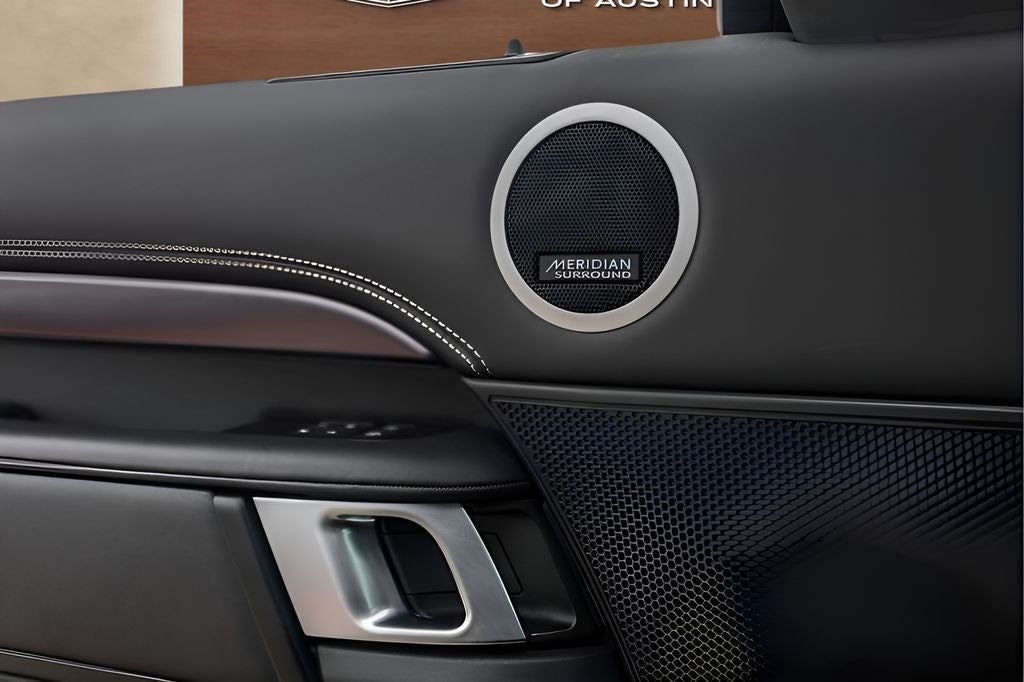 2024 Land Rover Discovery Metropolitan Edition