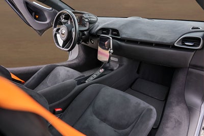 2023 McLaren Artura Base