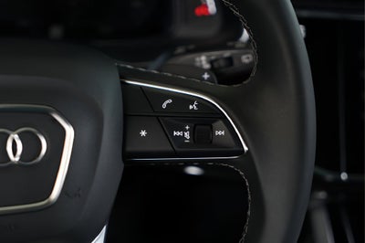 2025 Audi Q8 55 Prestige quattro