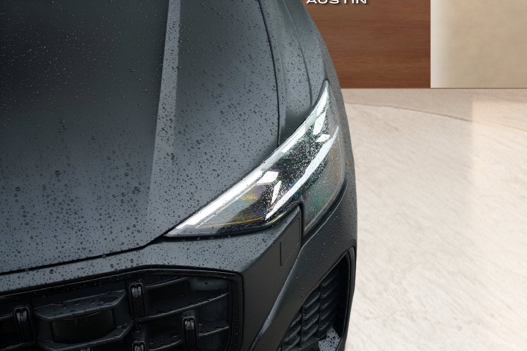 2025 Audi Q8 55 Prestige quattro
