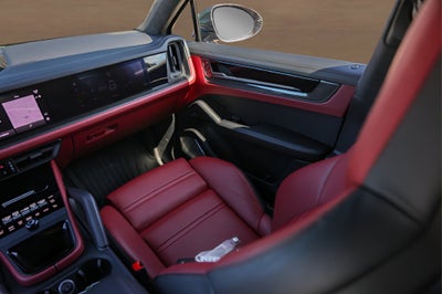 2024 Porsche Cayenne Coupe Turbo GT