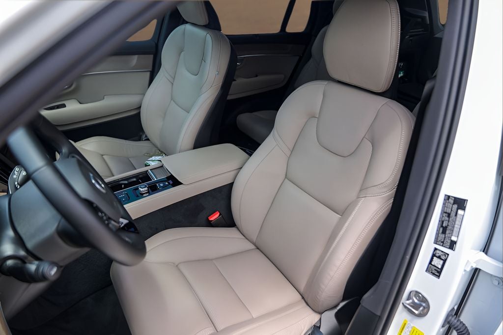 2026 Volvo XC90 B6 Ultra