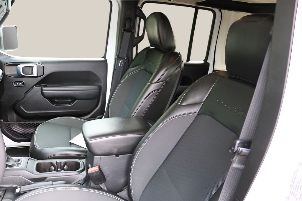 2023 Jeep Wrangler Base