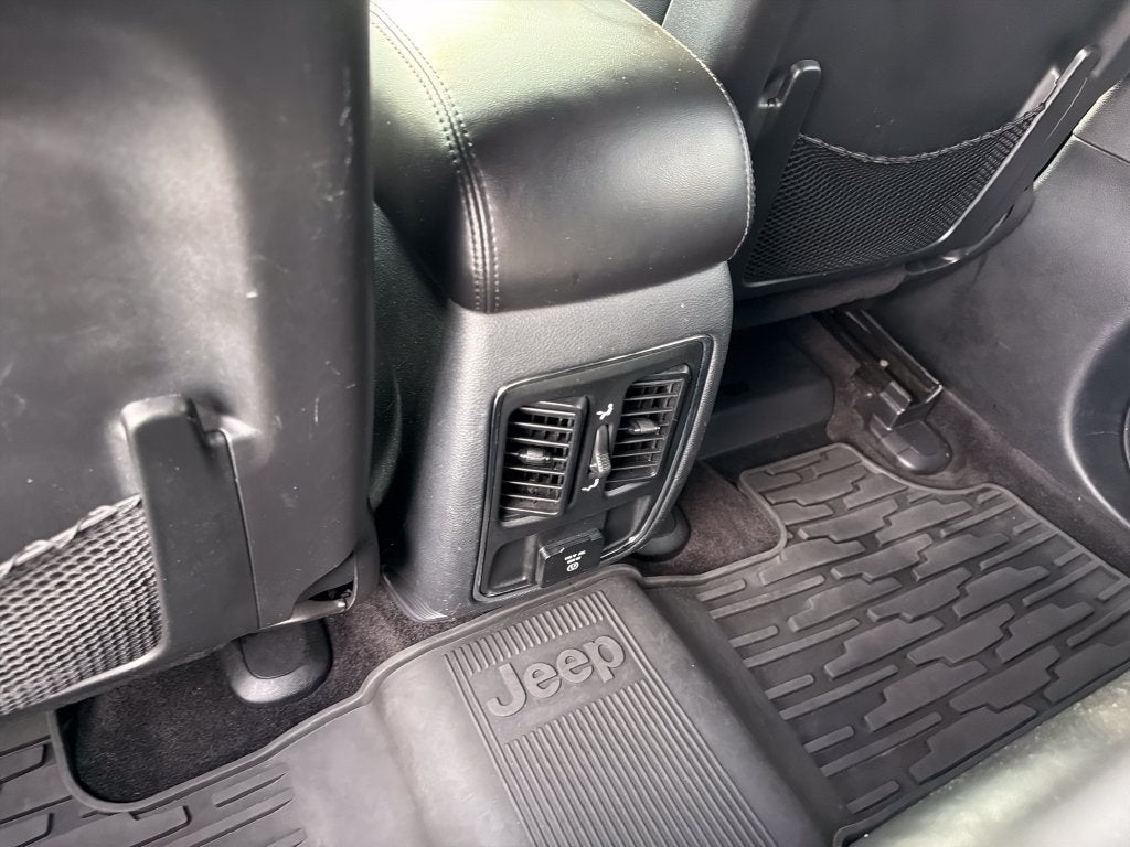 2017 Jeep Grand Cherokee Altitude