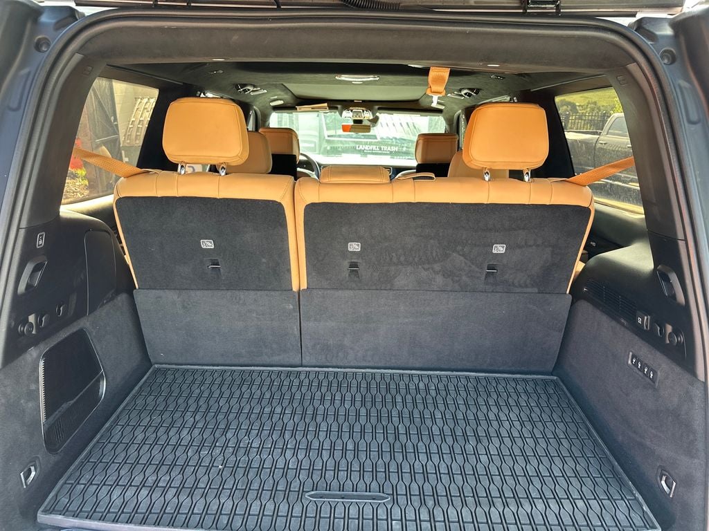 2022 Jeep Grand Wagoneer Series III