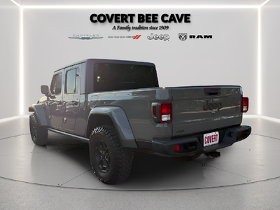 2022 Jeep Gladiator Willys
