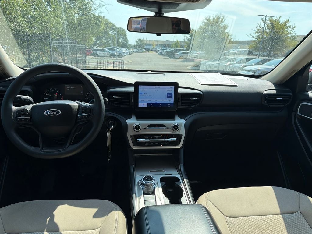2021 Ford Explorer Base
