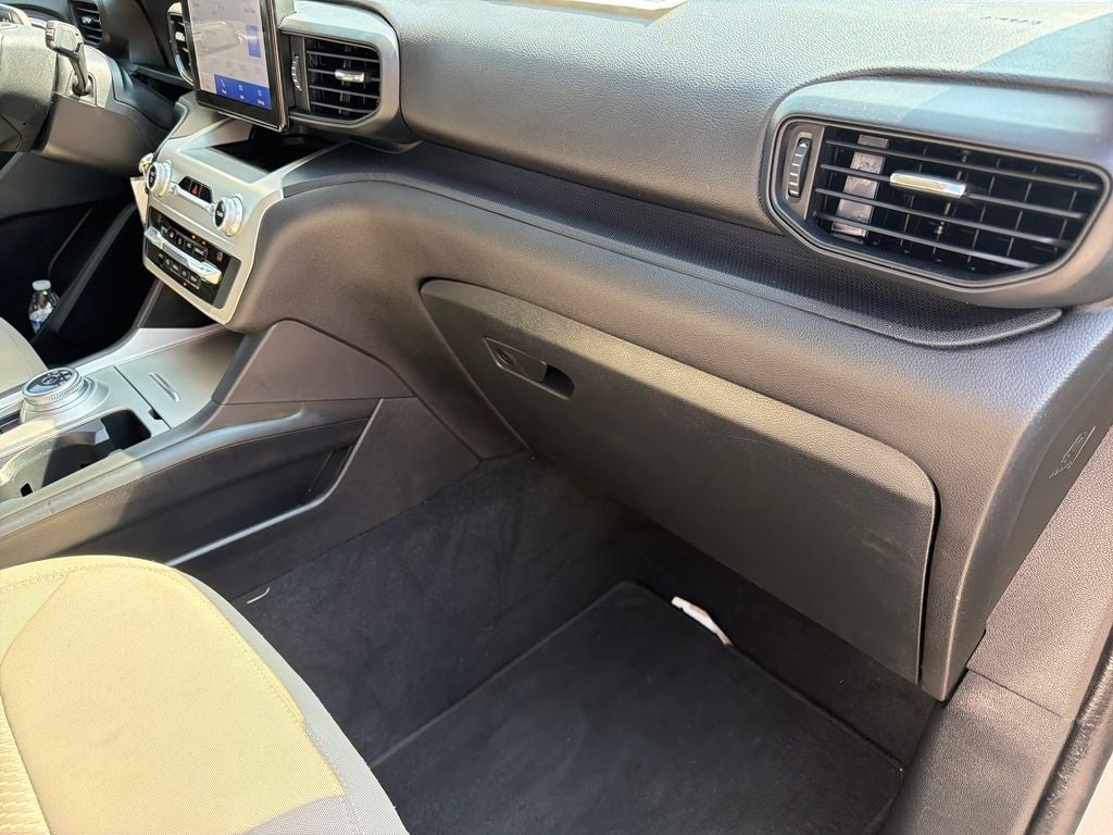 2021 Ford Explorer Base