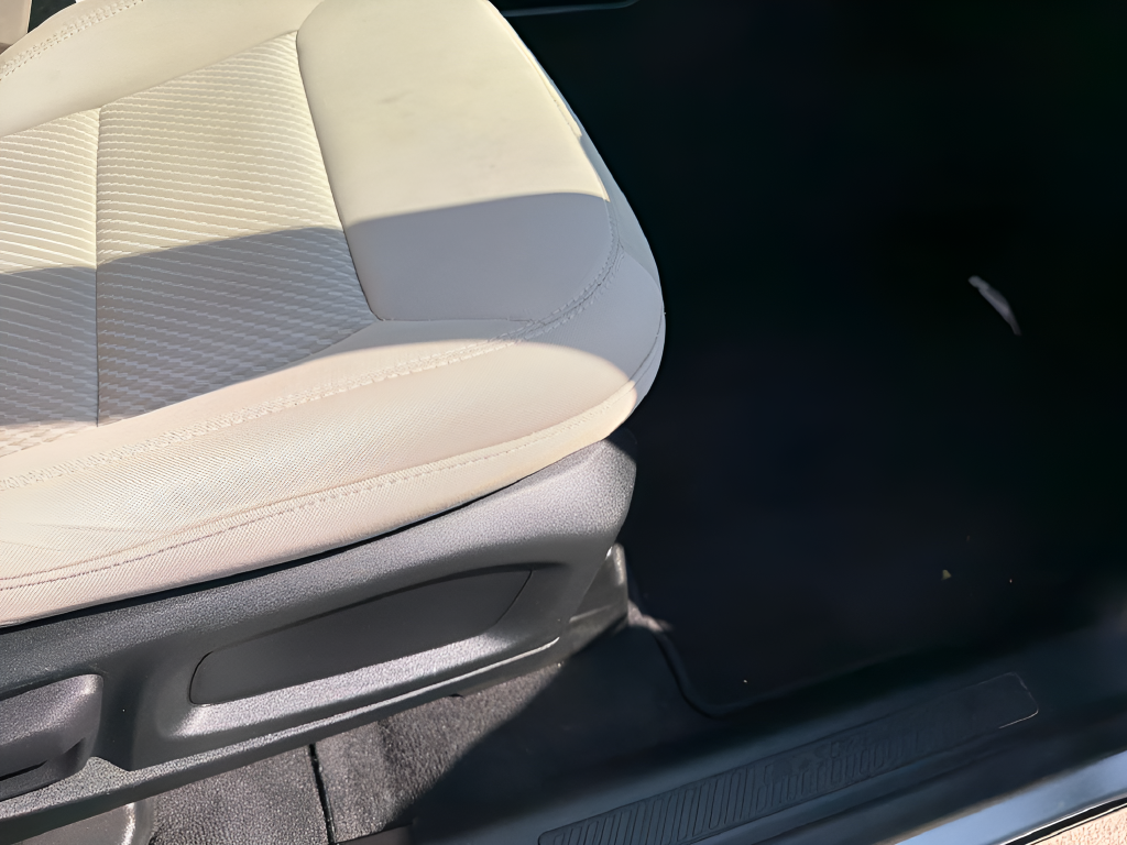 2021 Ford Explorer Base