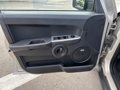 2008 Jeep Commander Sport