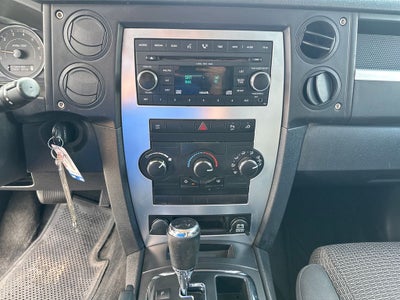 2008 Jeep Commander Sport