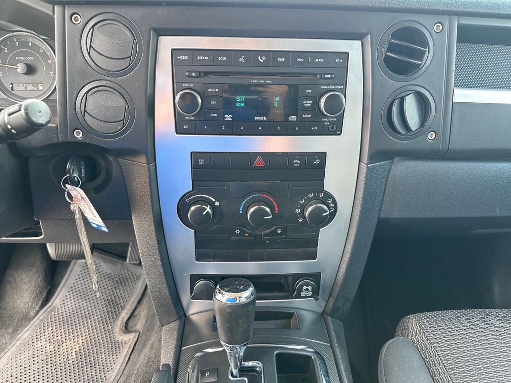 2008 Jeep Commander Sport