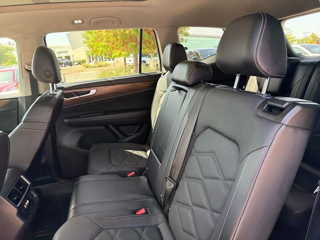 2024 Volkswagen Atlas 2.0T SE w/Technology