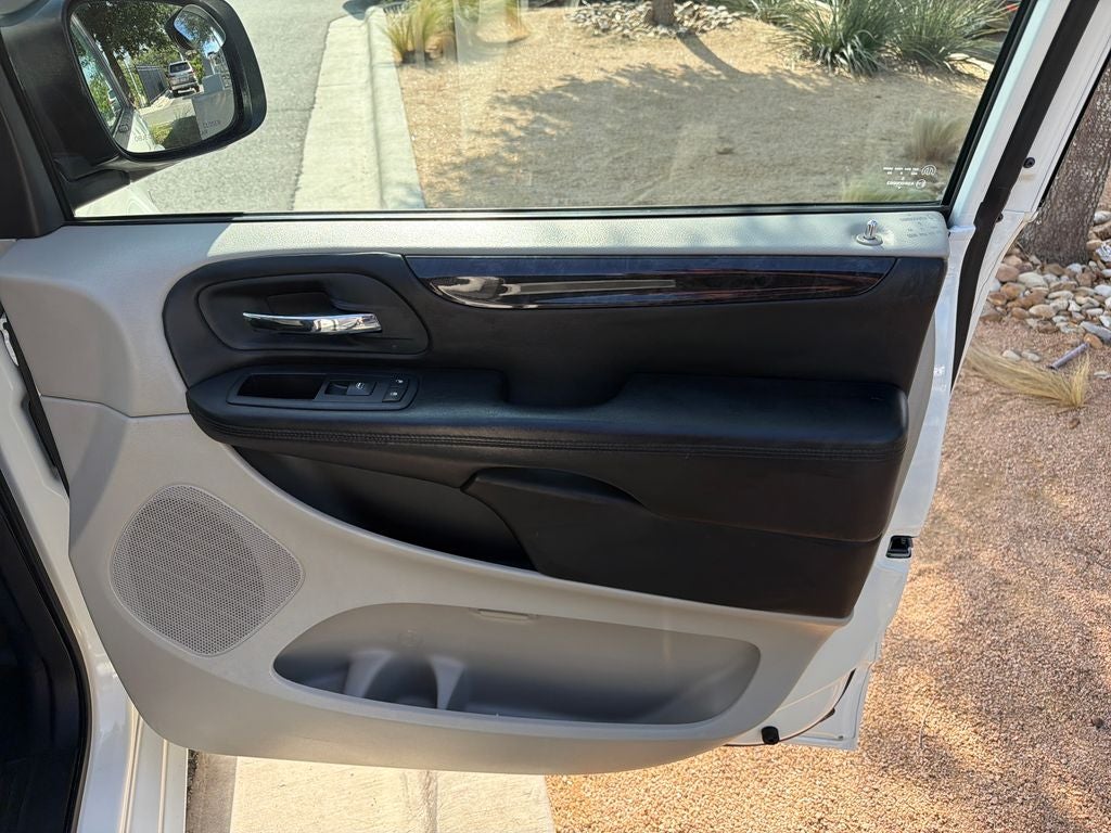 2012 Dodge Grand Caravan SE/AVP