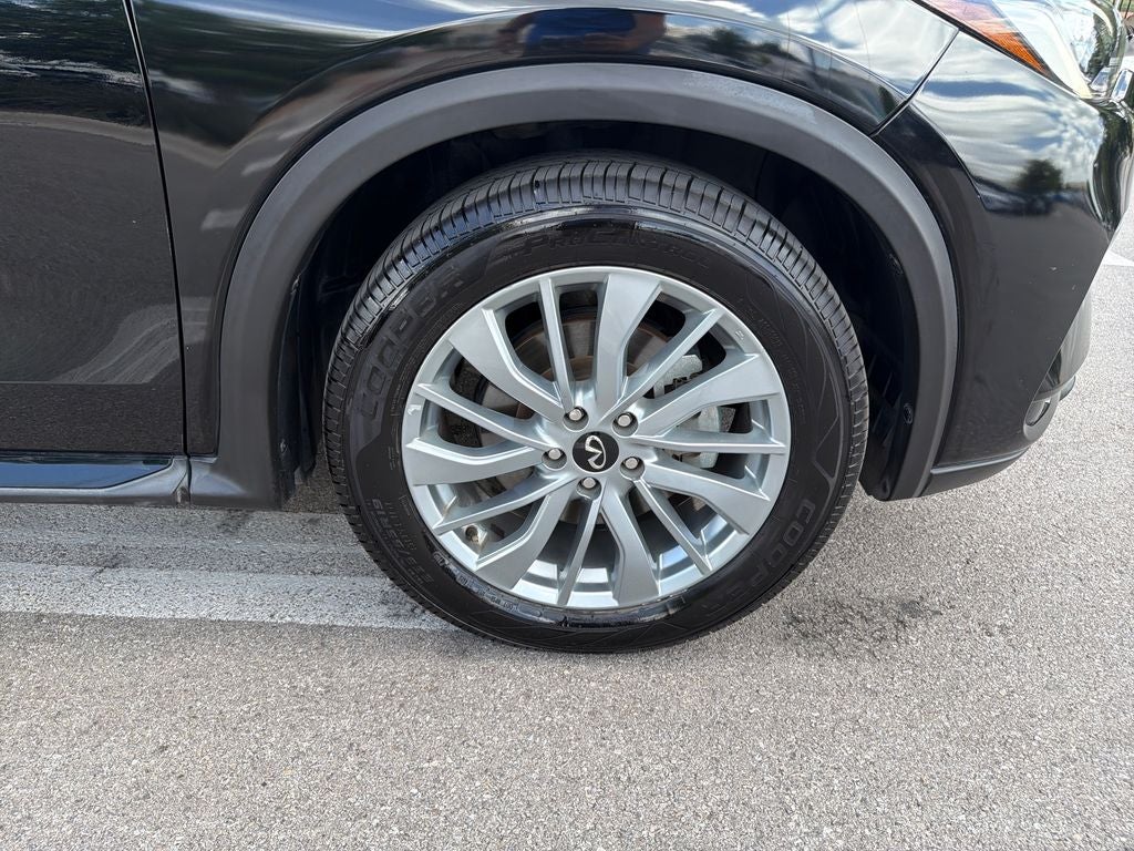 2024 INFINITI QX50 LUXE