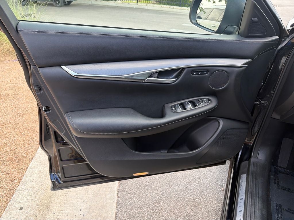 2024 INFINITI QX50 LUXE