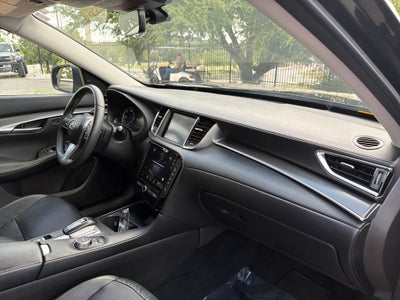 2024 INFINITI QX50 LUXE