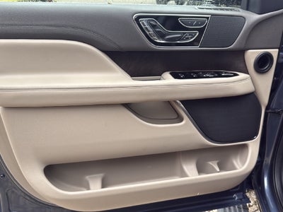 2022 Lincoln Navigator L Reserve