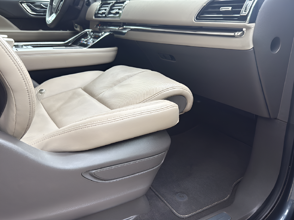 2022 Lincoln Navigator L Reserve