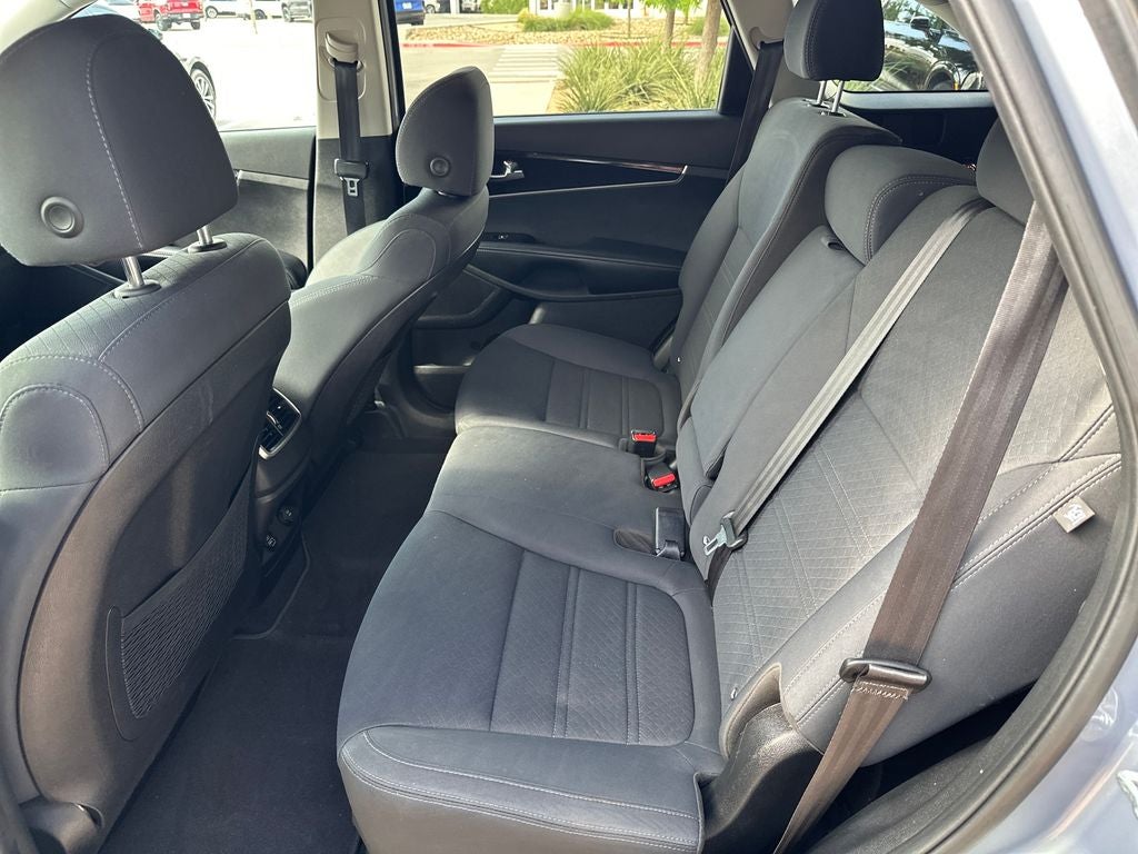 2020 Kia Sorento S