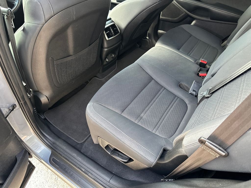 2020 Kia Sorento S