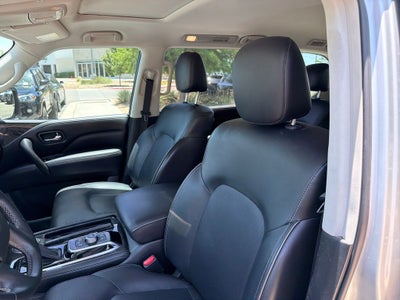 2022 INFINITI QX80 LUXE