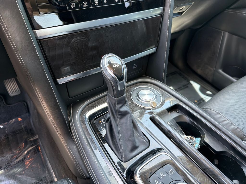 2022 INFINITI QX80 LUXE