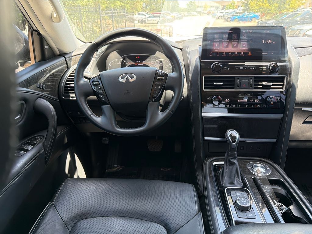 2022 INFINITI QX80 LUXE