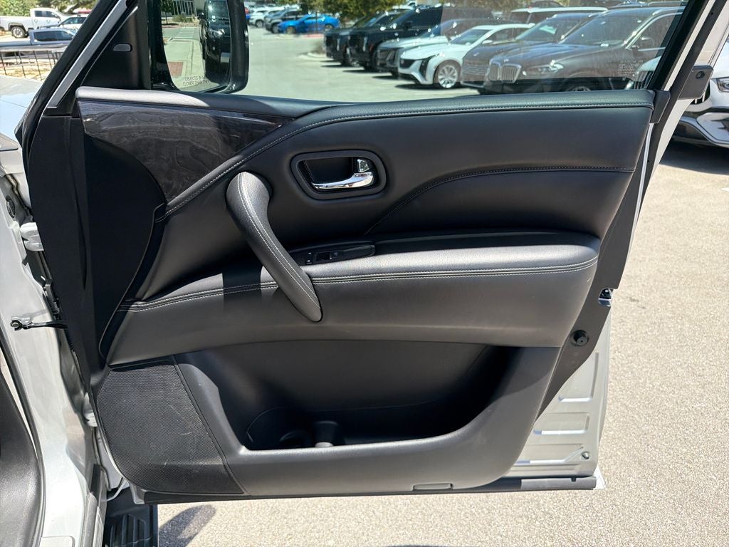 2022 INFINITI QX80 LUXE