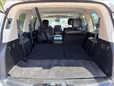 2022 INFINITI QX80 LUXE