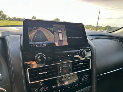 2022 INFINITI QX80 LUXE