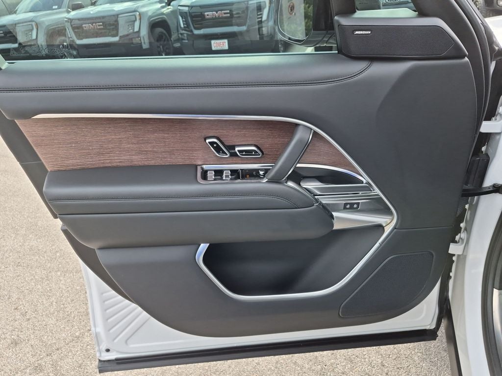 2024 Land Rover Range Rover SE LWB