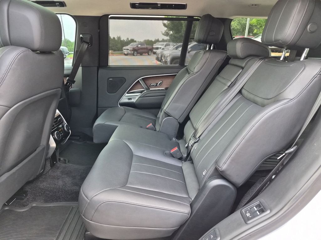 2024 Land Rover Range Rover SE LWB