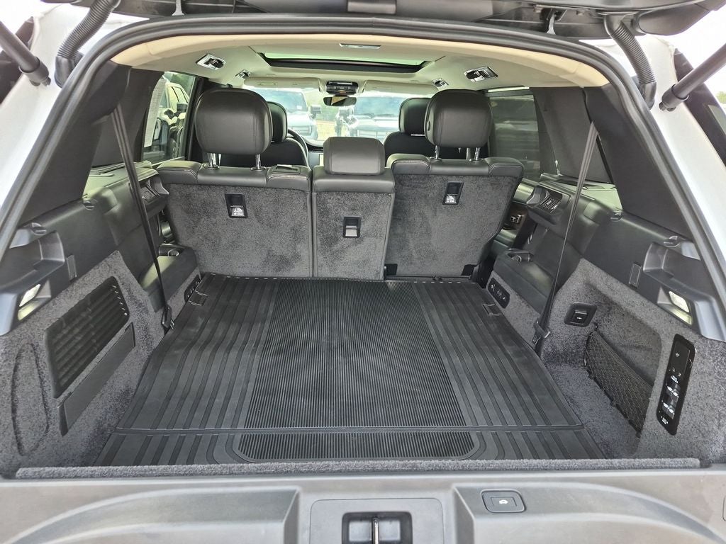 2024 Land Rover Range Rover SE LWB