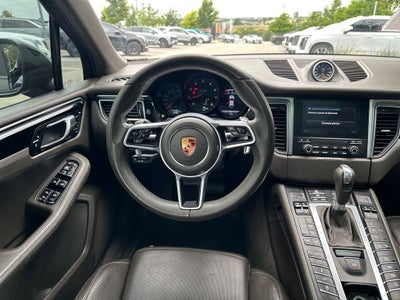 2018 Porsche Macan Base
