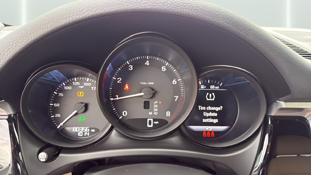 2024 Porsche Macan Base