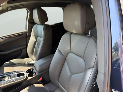 2020 Porsche Macan S