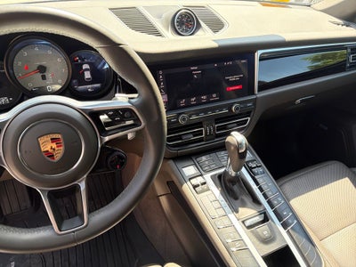 2020 Porsche Macan S
