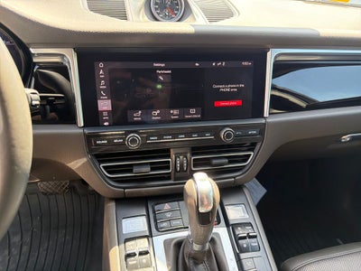 2020 Porsche Macan S