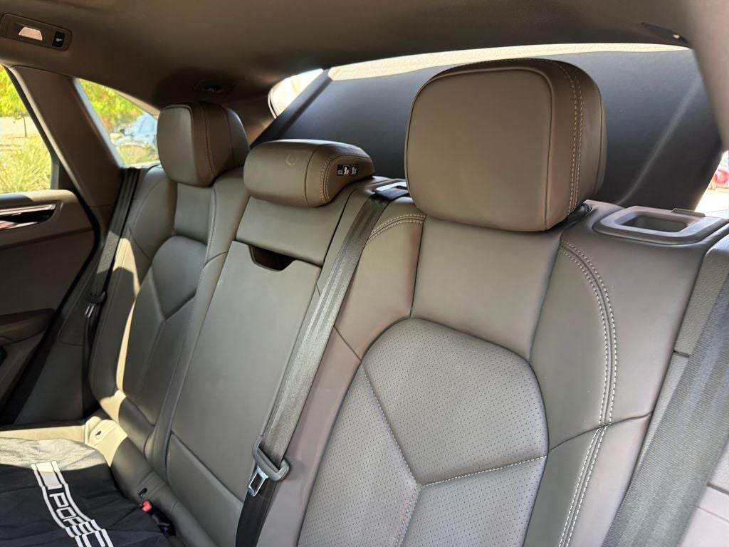 2020 Porsche Macan S