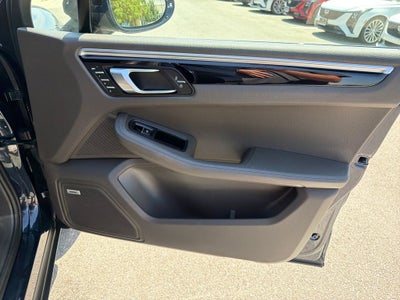 2020 Porsche Macan S