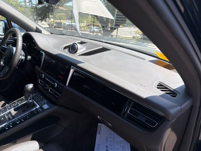 2020 Porsche Macan S