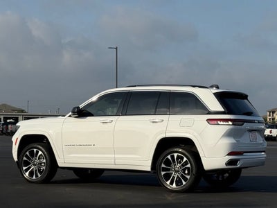 2023 Jeep Grand Cherokee Overland 4x4