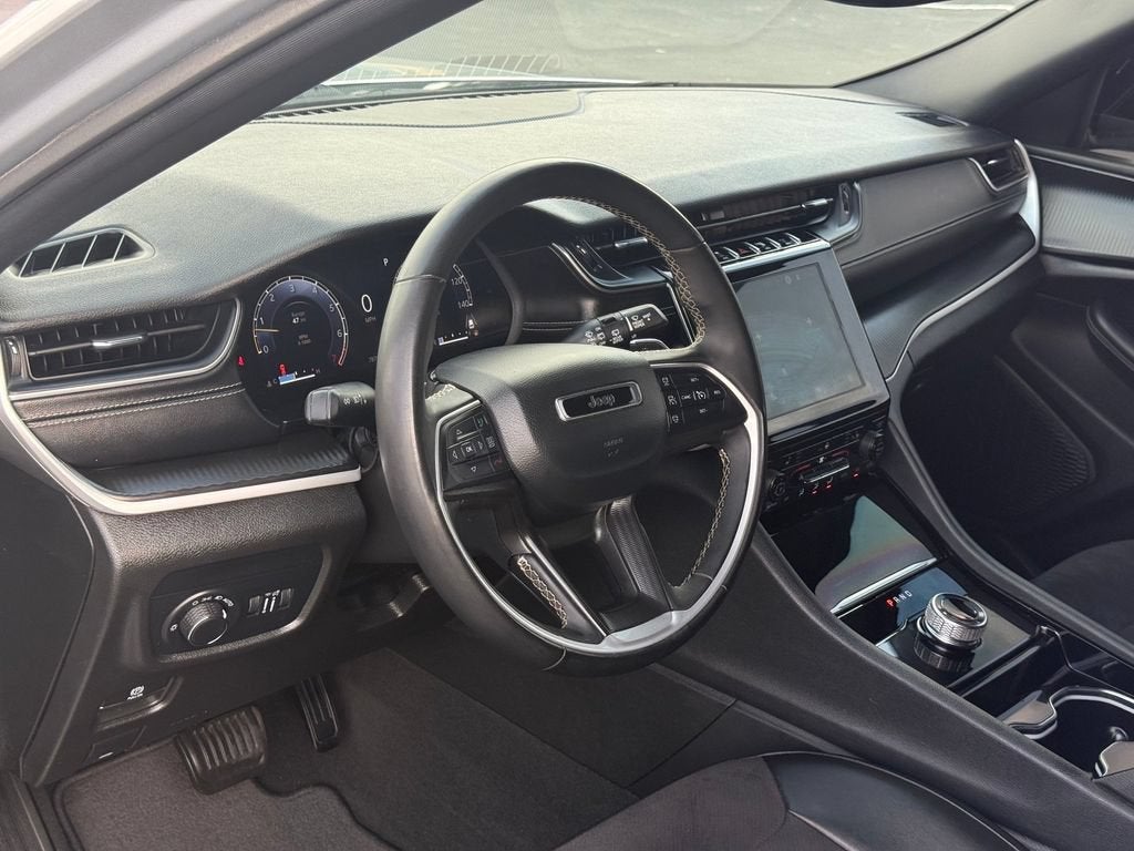 2023 Jeep Grand Cherokee L Altitude 4x2