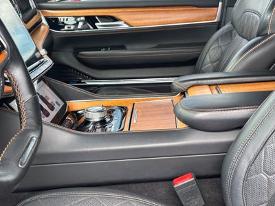 2022 Jeep Grand Wagoneer Series III