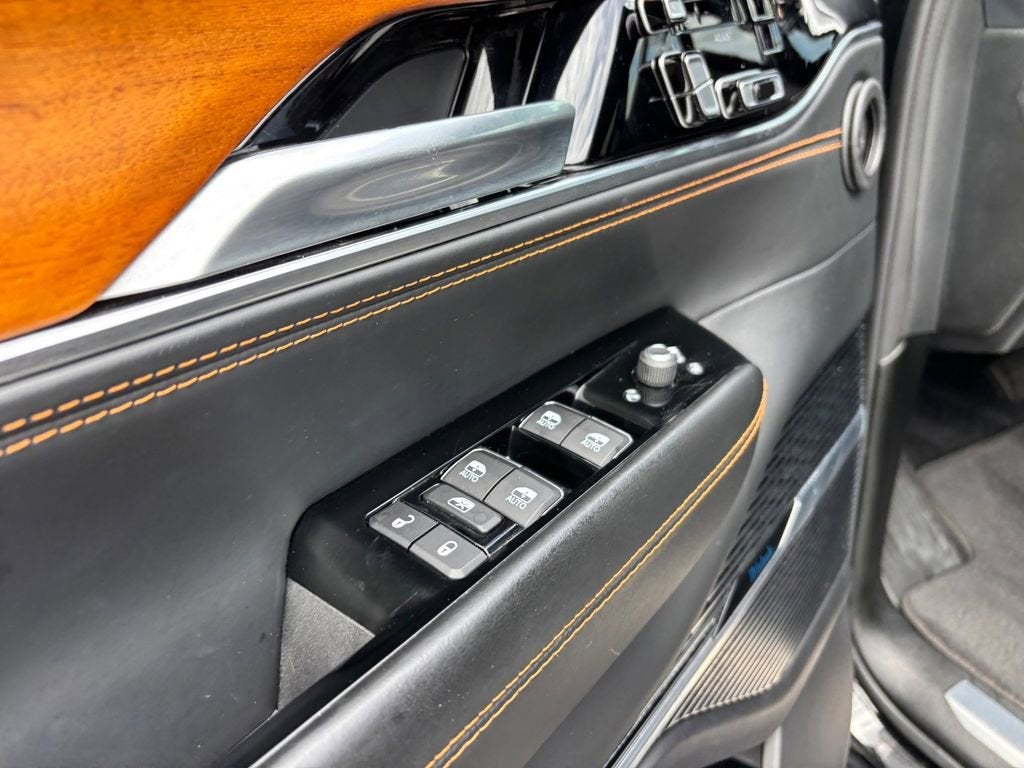 2022 Jeep Grand Wagoneer Series III