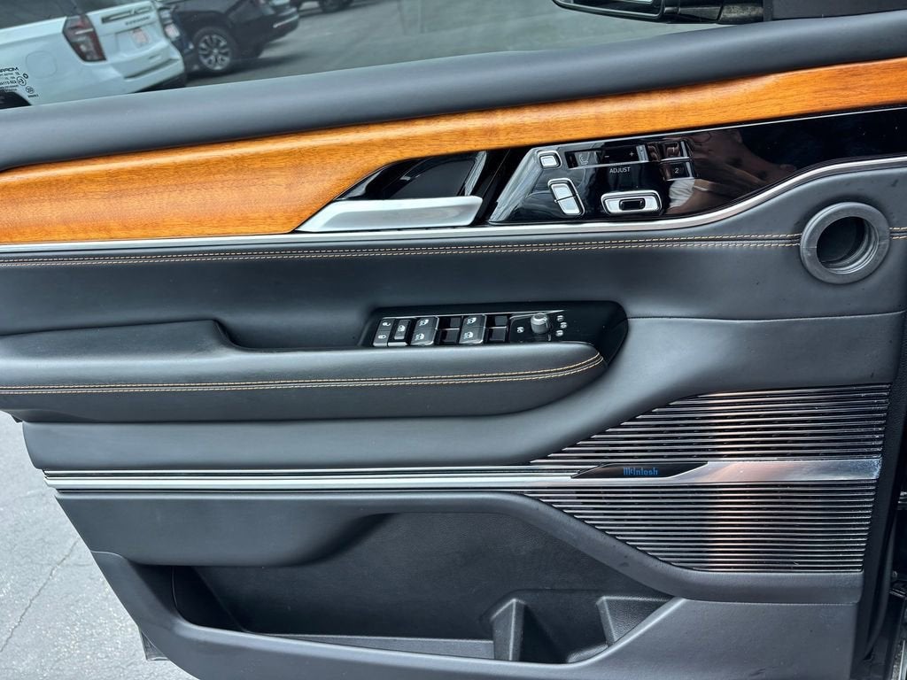 2022 Jeep Grand Wagoneer Series III